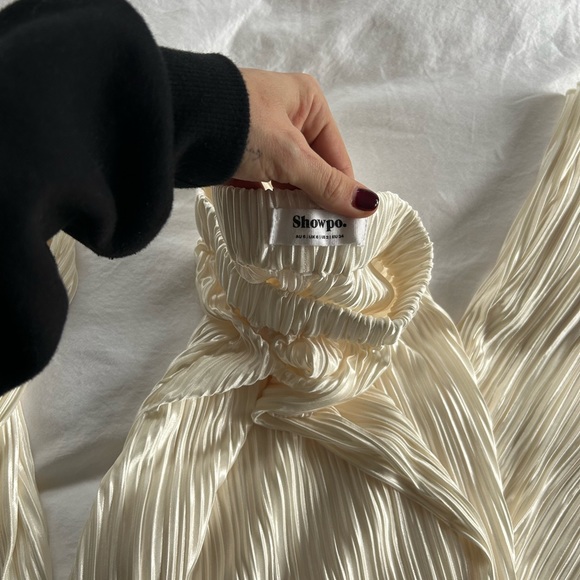 Showpo button down shirt and wide leg pant set size 2 - Picture 2 of 3